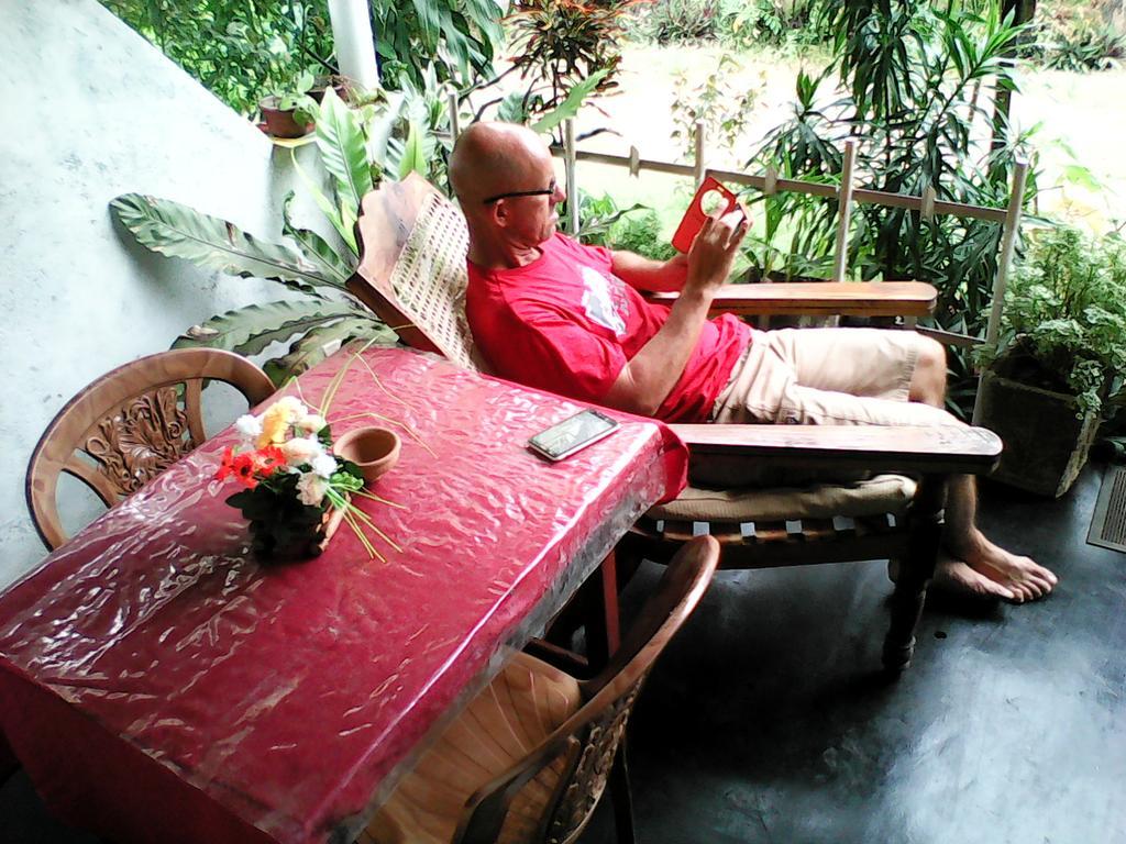 Lotus Inn Tourist Resort Dambulla Exteriör bild