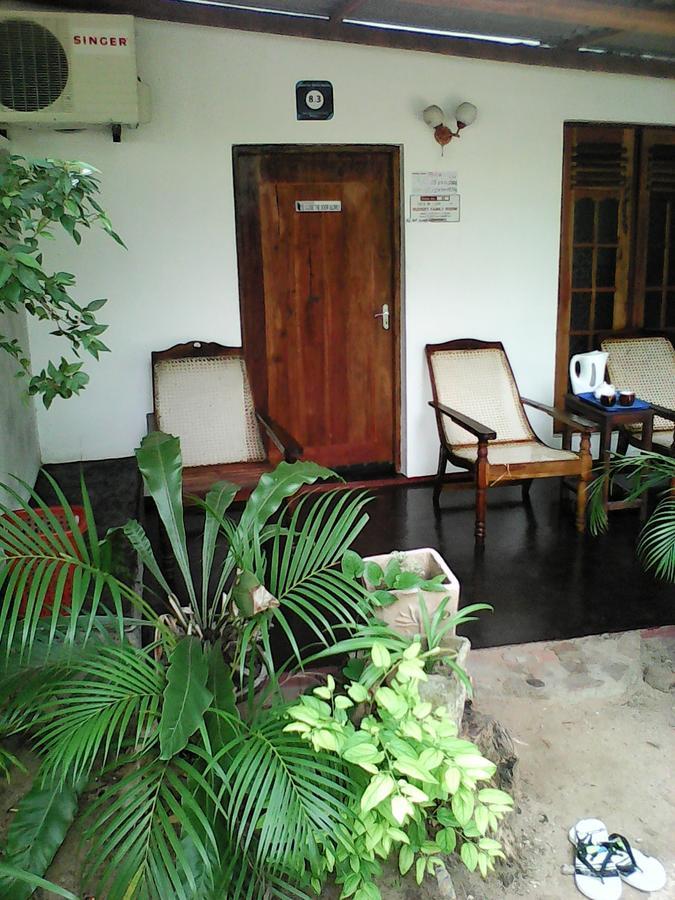 Lotus Inn Tourist Resort Dambulla Exteriör bild