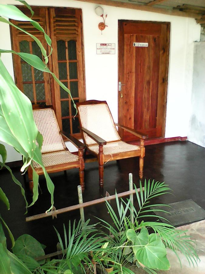 Lotus Inn Tourist Resort Dambulla Exteriör bild