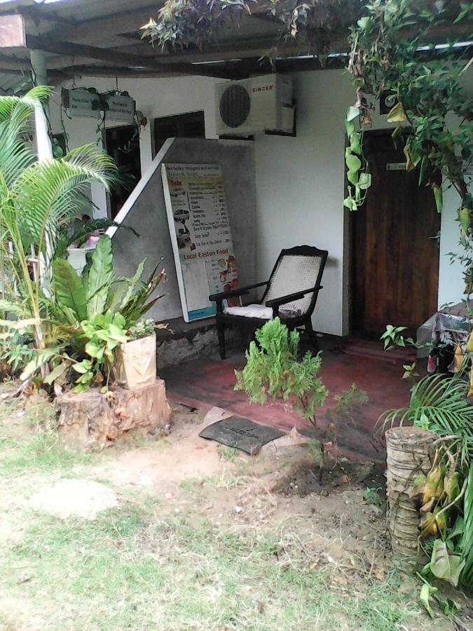 Lotus Inn Tourist Resort Dambulla Exteriör bild