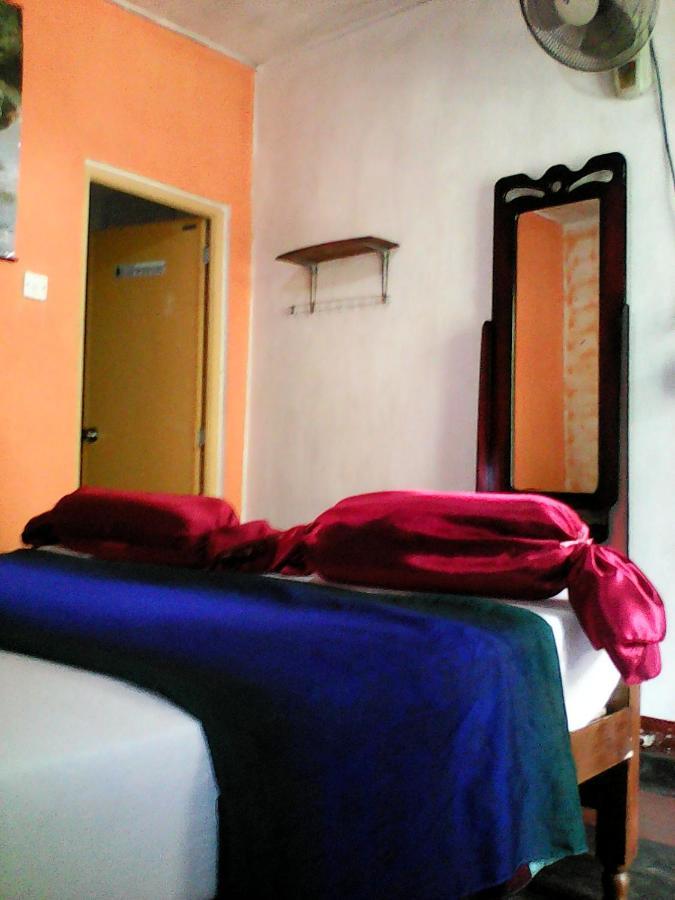 Lotus Inn Tourist Resort Dambulla Exteriör bild