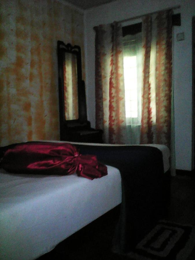 Lotus Inn Tourist Resort Dambulla Exteriör bild