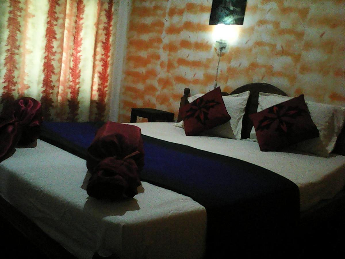 Lotus Inn Tourist Resort Dambulla Exteriör bild