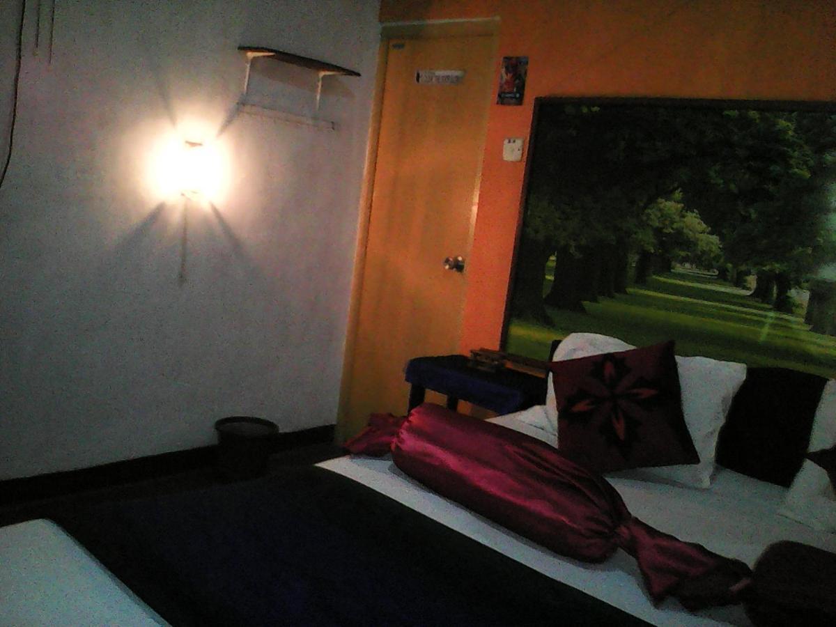 Lotus Inn Tourist Resort Dambulla Exteriör bild